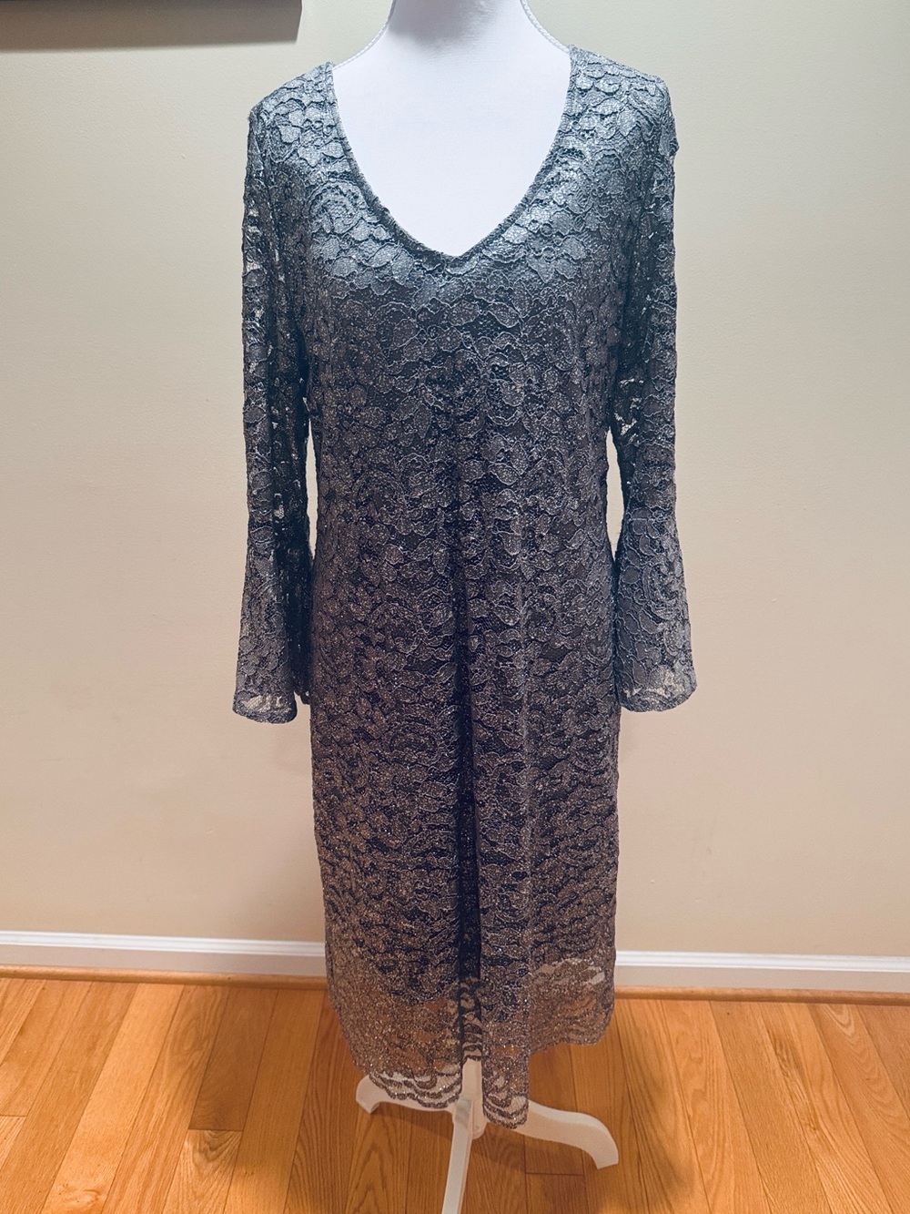 Ronni Nicole Elegant Gray Lace V-Neck Midi Dress bell sleeves hidden zipper